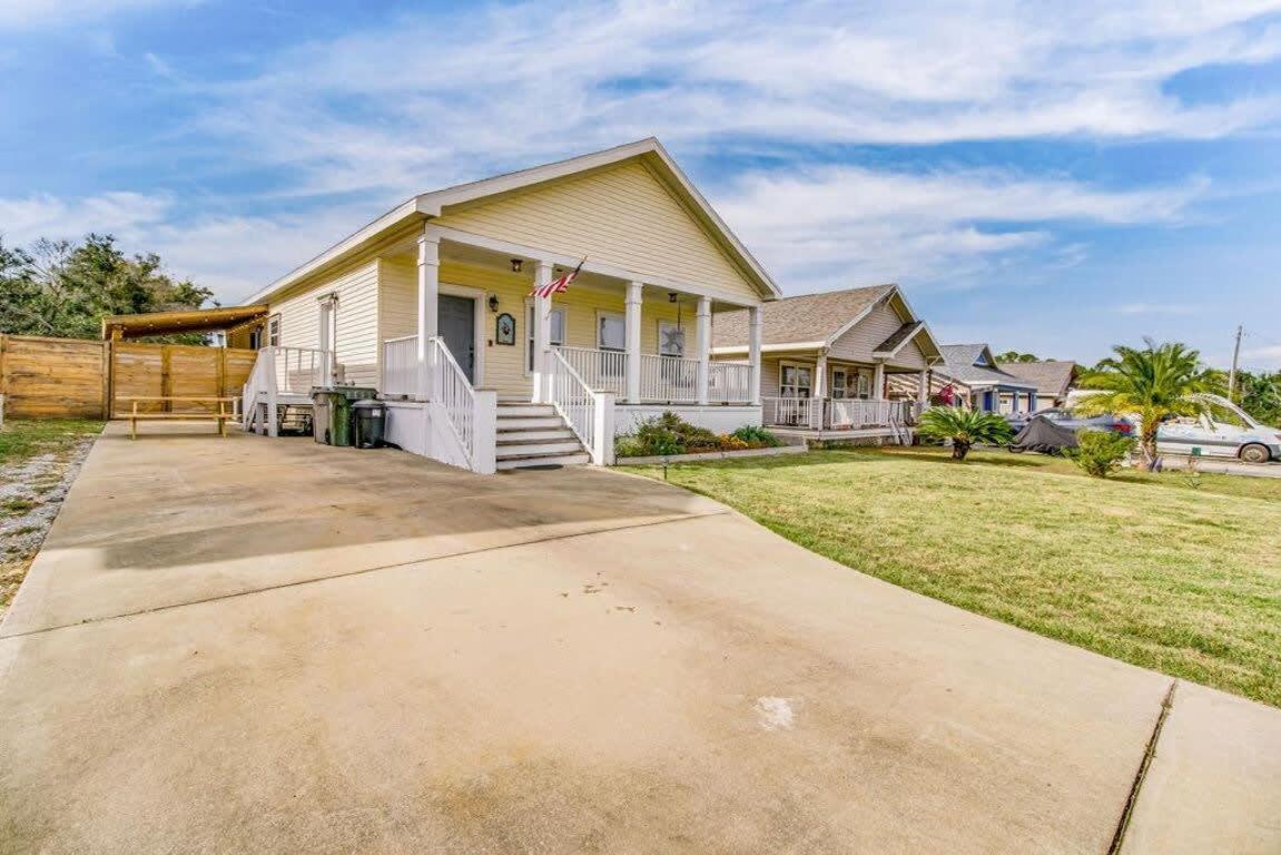 Cam'S Coastal Cottage- Nas Pensacola, Close To Beach 外观 照片