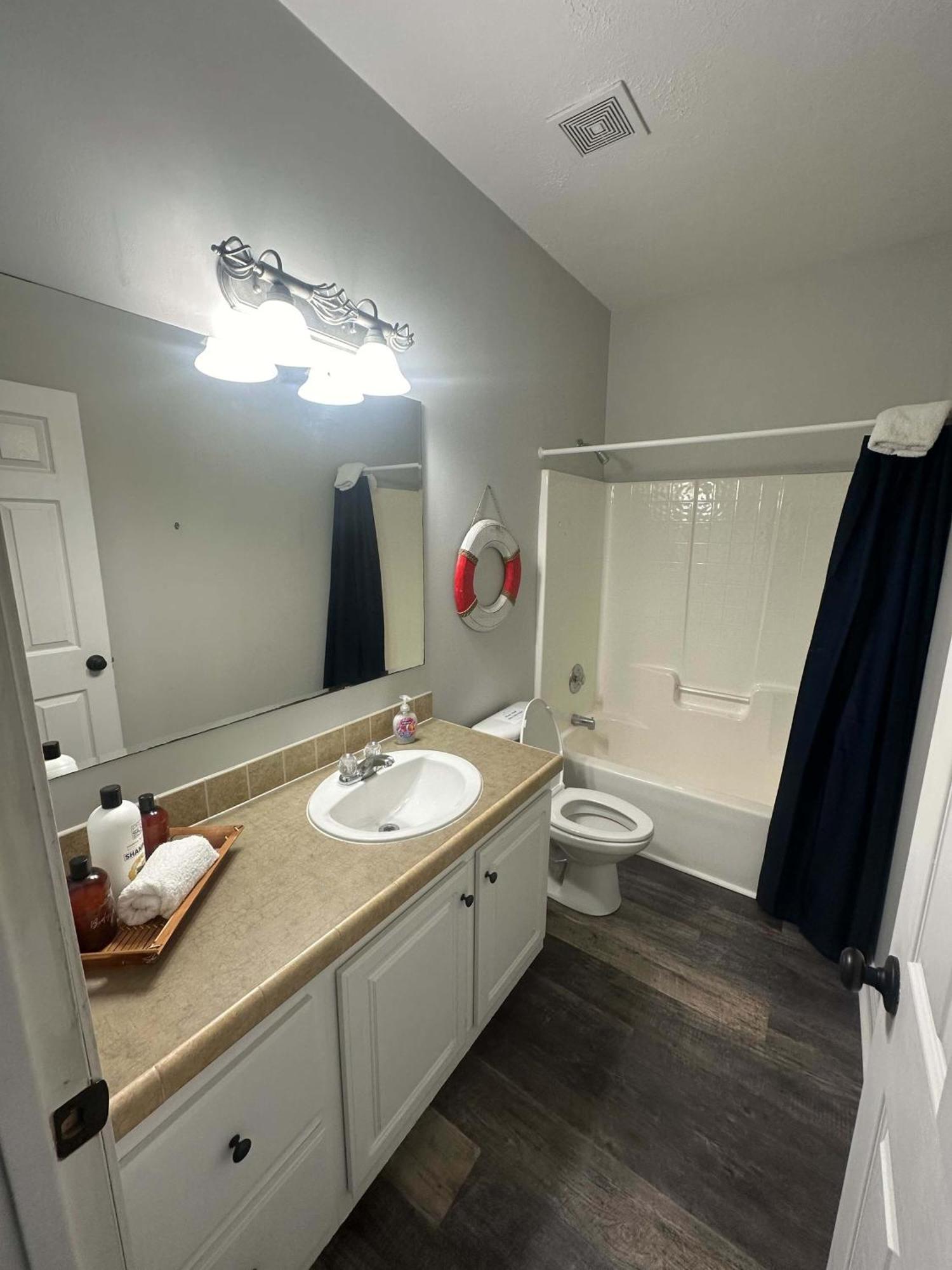 Cam'S Coastal Cottage- Nas Pensacola, Close To Beach 外观 照片