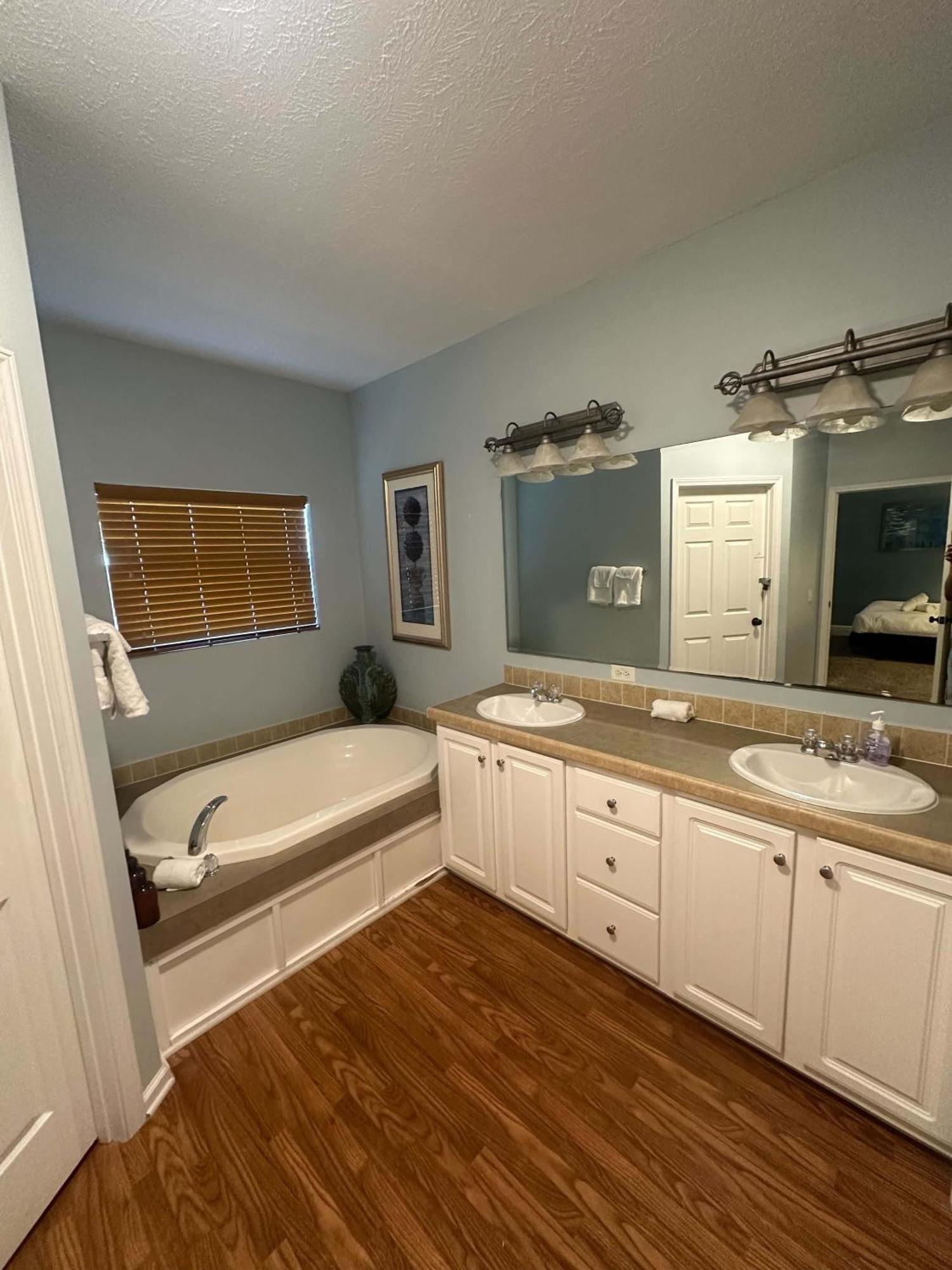 Cam'S Coastal Cottage- Nas Pensacola, Close To Beach 外观 照片